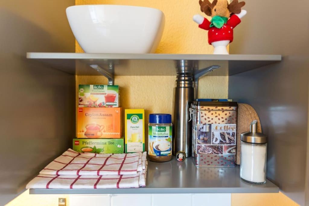 Zentrale Altbauwohnung Im Helmholtzkiez Berlino Esterno foto